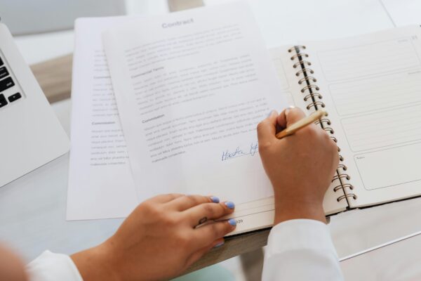 How Defense Lawyers Gather Evidence to Support Their Clients